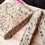 黒ごまたっぷり！ オートミールパン〔発酵なし〕