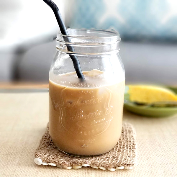 オーツミルクのカフェラテ